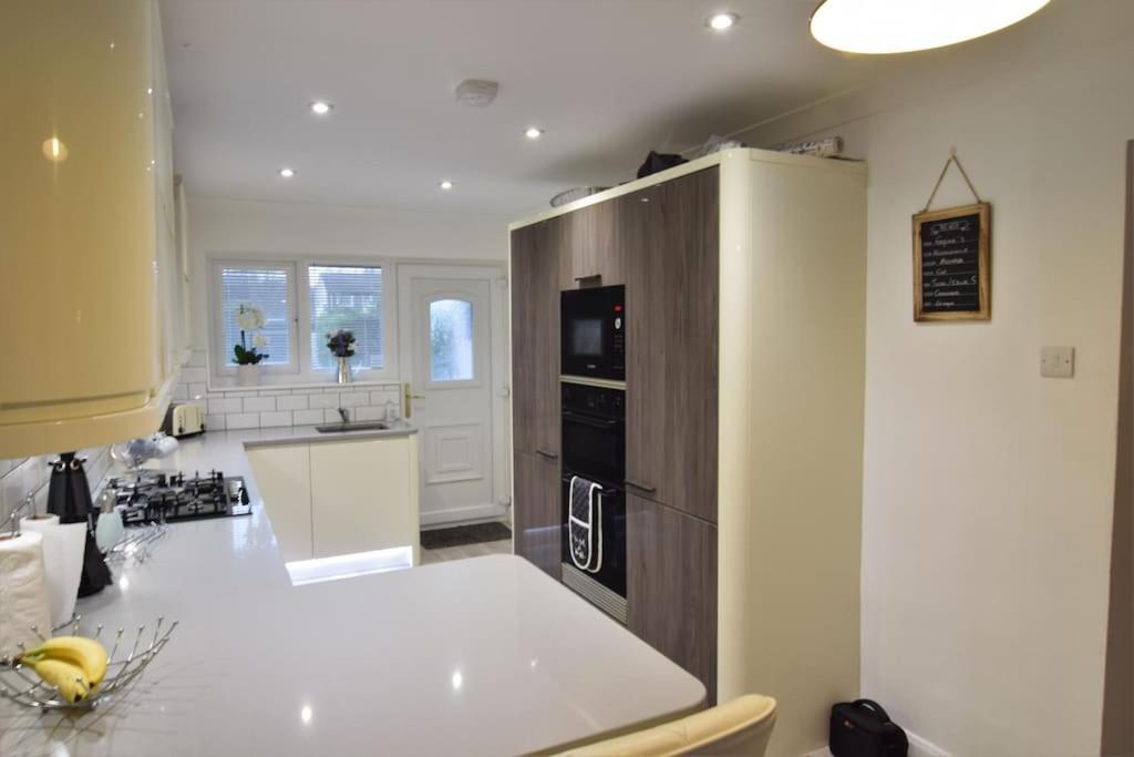 Mikes At Menai - Stylish & Spacious 3 Bed House In Menai Bridge. 外观 照片