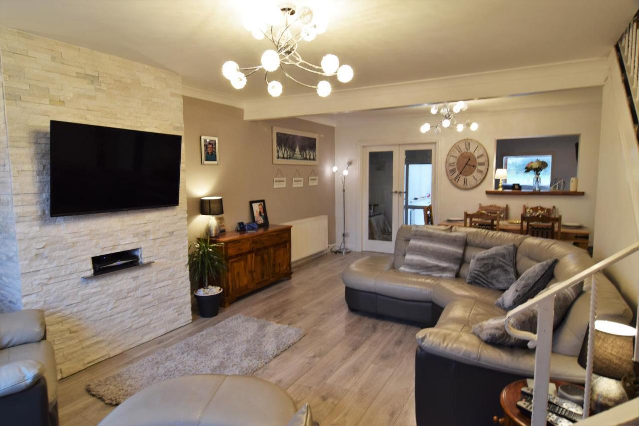 Mikes At Menai - Stylish & Spacious 3 Bed House In Menai Bridge. 外观 照片