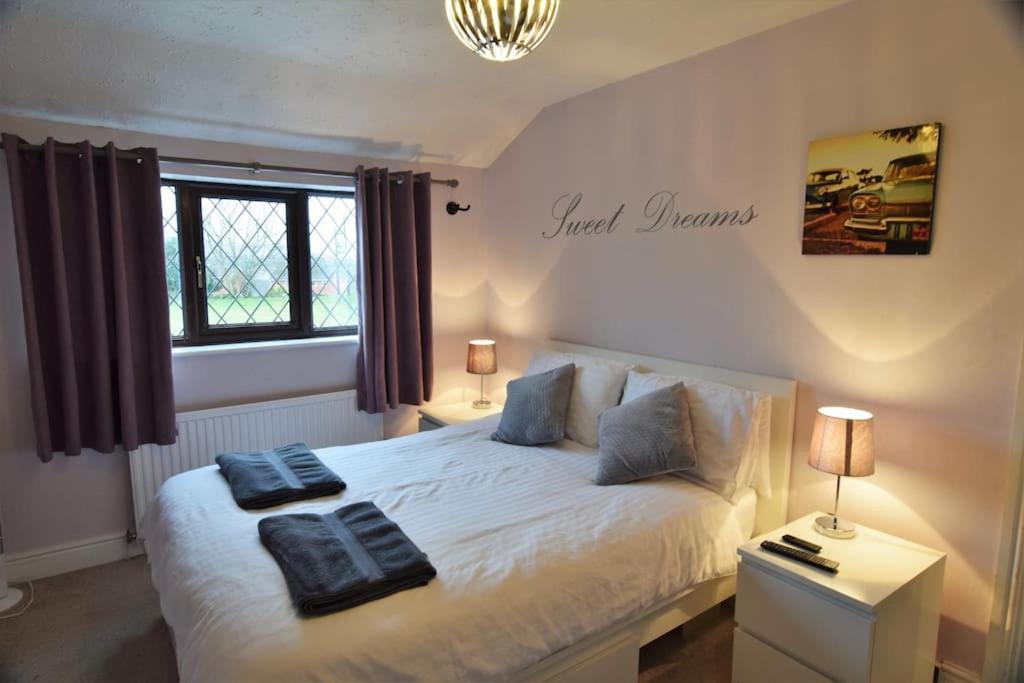 Mikes At Menai - Stylish & Spacious 3 Bed House In Menai Bridge. 外观 照片