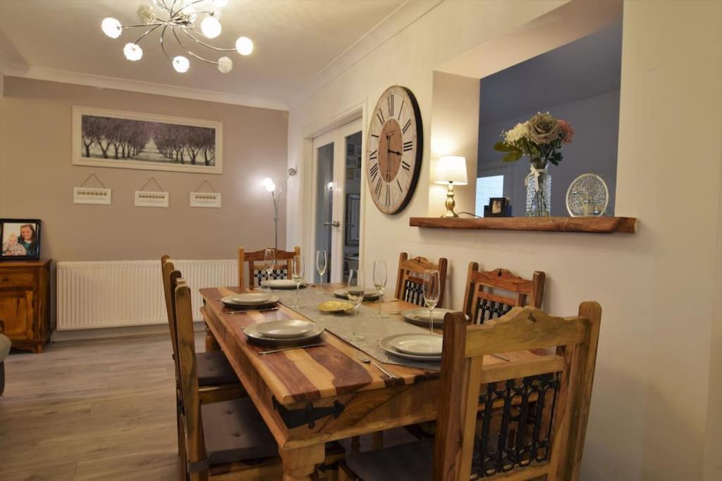 Mikes At Menai - Stylish & Spacious 3 Bed House In Menai Bridge. 外观 照片