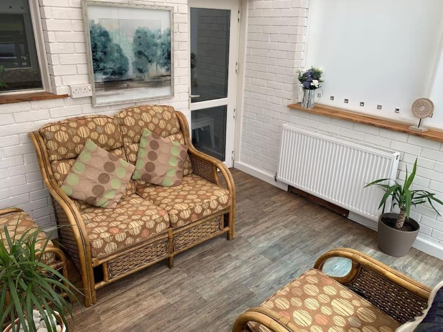 Mikes At Menai - Stylish & Spacious 3 Bed House In Menai Bridge. 外观 照片